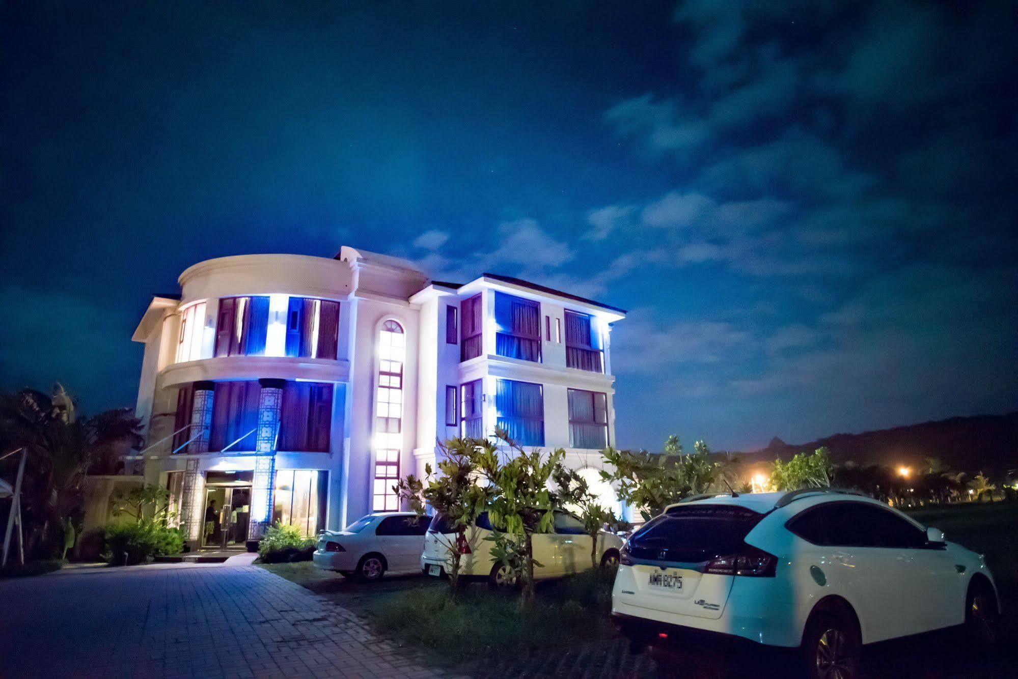 Dufa Luxury Manor Acomodação com café da manhã Heng-ch'un Exterior foto